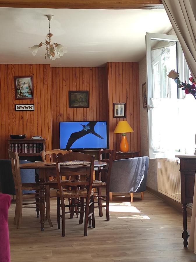 La Lisiere Appartement 2 Chambres Revin  Eksteriør billede